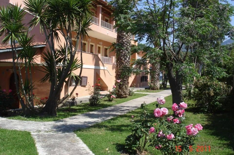 Almiros Beach Hellens Village المظهر الخارجي الصورة