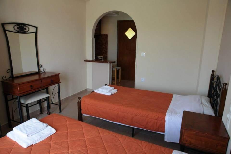 Almiros Beach Hellens Village المظهر الخارجي الصورة