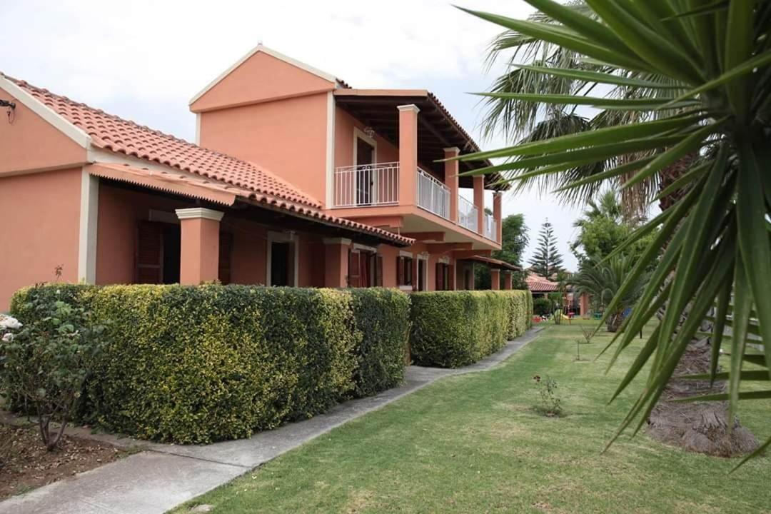 Almiros Beach Hellens Village المظهر الخارجي الصورة